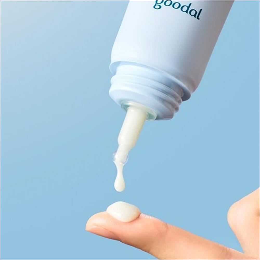 Goodal Успокаивающая гиалуроновая сыворотка с Houttuynia Cordata SPF50+ PA++++ Набор-дуэт - 50 мл x 2 (Упаковка 1+1) | Корейская красота Оливы