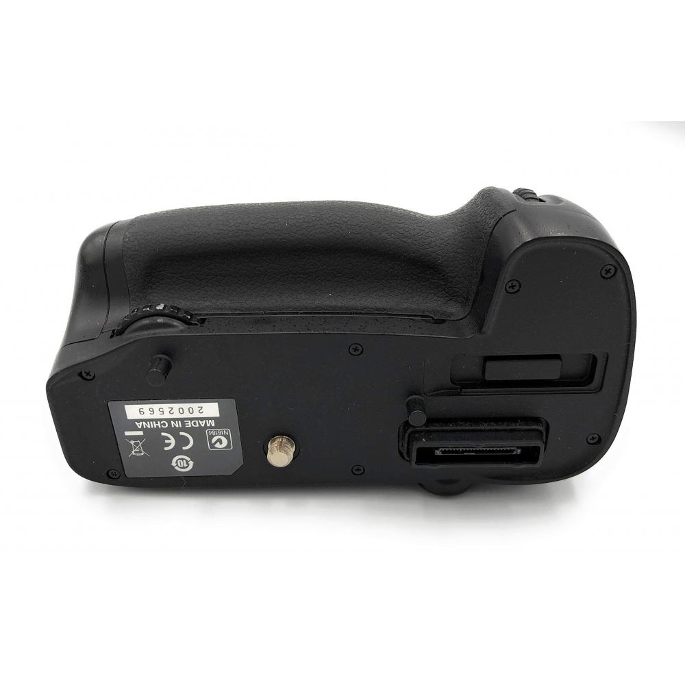 Nikon Многофункциональный блок питания MB-D15