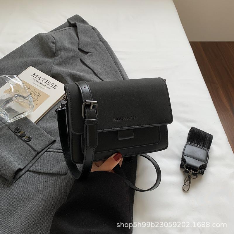 Осень и зима ретро сумка женская новая легкая роскошная универсальная на плечо через плечо модная маленькая квадратная сумка