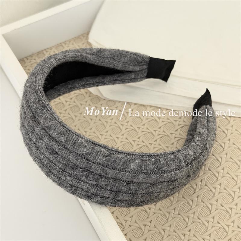 2025 Women's High-End Twist Knit Headband - Autumn/Winter Hair Accessory