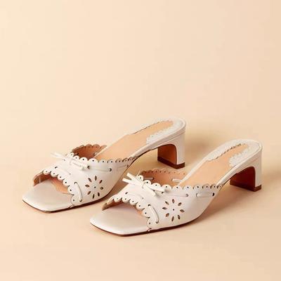 Модные низкие туфли Женские тапочки Женские каблуки Квадратный каблук Резиновые шлепанцы Бант Высокий блочный Натуральная кожа Гавайская ажурная работа