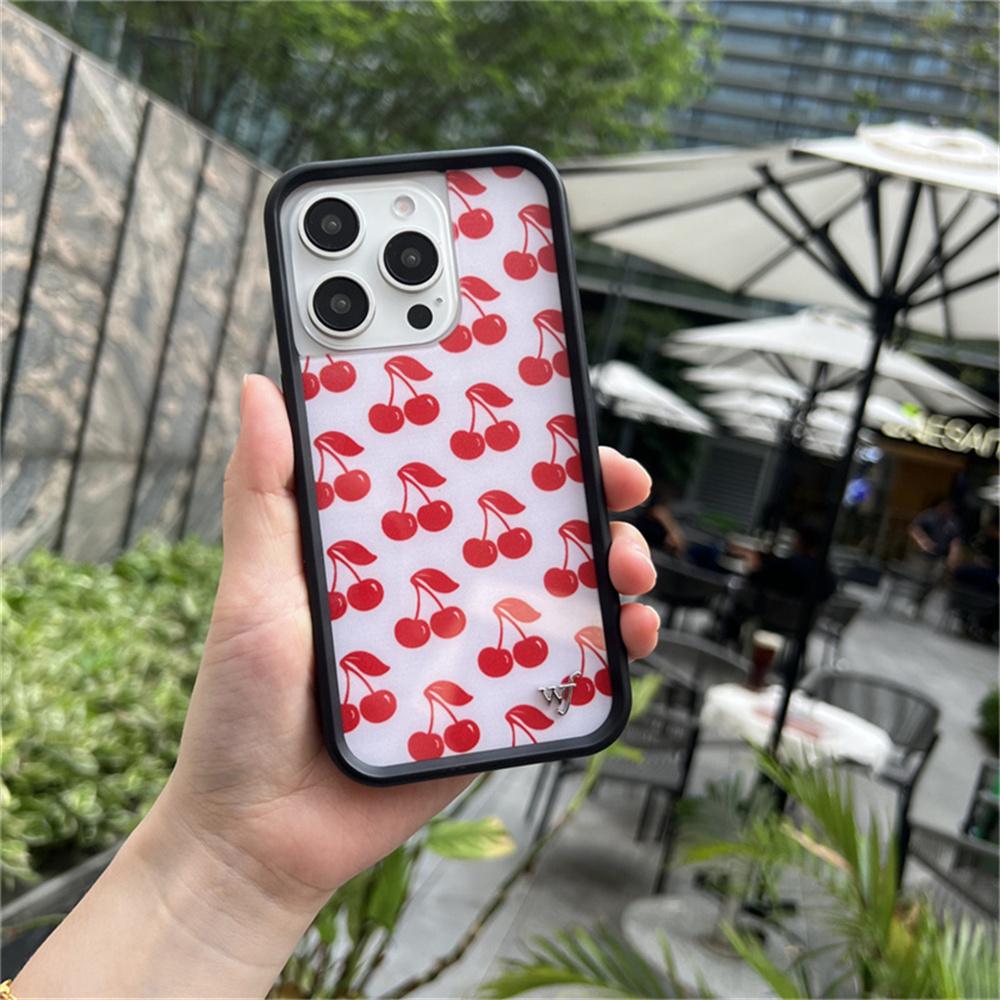 Wildflower 3D Girl Cherry Sweetheart для iPhone 16 15 14 13 12 17 Pro Max 16 Plus 15 WF Nara Smith x Happy Part Мультяшная Обложка