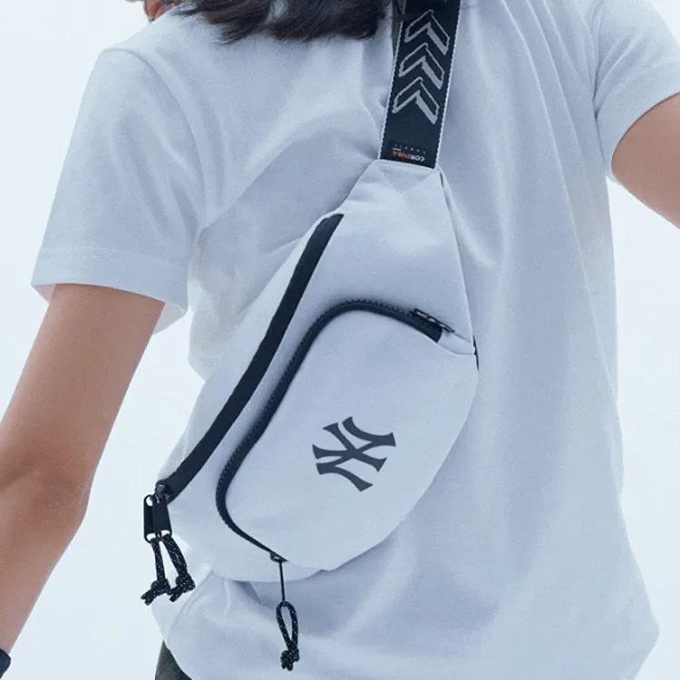 MLB New York Yankees Canvas Bag Fanny Pack Regular Unisex White (Unisex) Fanny Packs 32BGCS111 50W