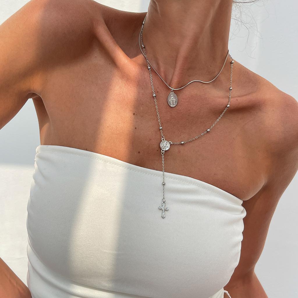 Jewelry 3-piece Set, Diamond-encrusted Cross Chain Necklace Set, Small Flower Crystal Copper-clad Iron Chain Neck Chain.