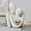 Творческие люди любят скульптуру абстрактные миниатюры фигурки поделки статуэтка пара объятия статуя свадьба