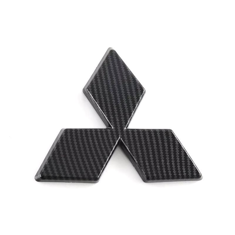 Комплект противотуманных фар и логотипов на зеркала для Mitsubishi Outlander 2023 года