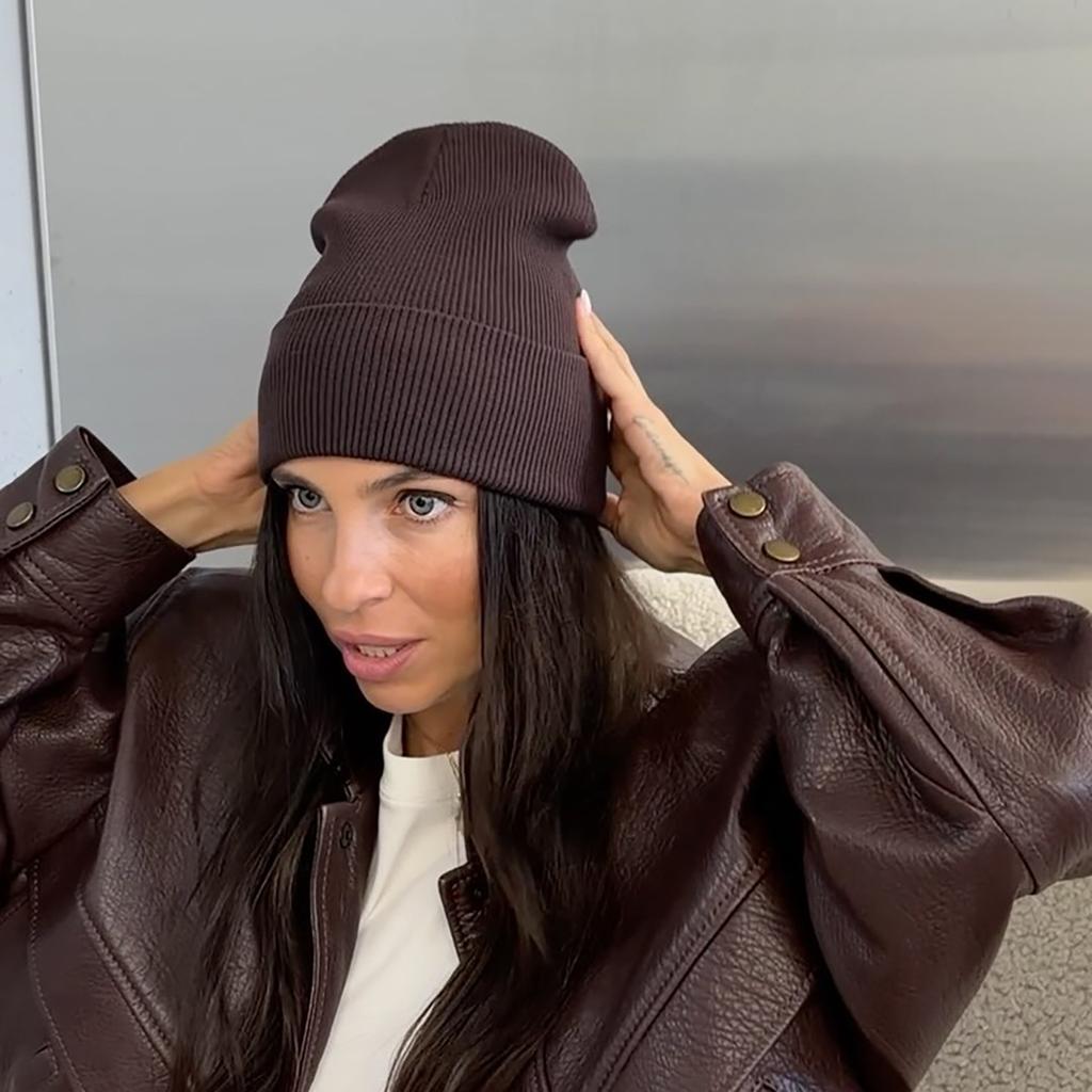 Europe, America, autumn and winter solid color flanged thread knitted cold hat women's ins wind shows a small face and keeps warm big head circumfere