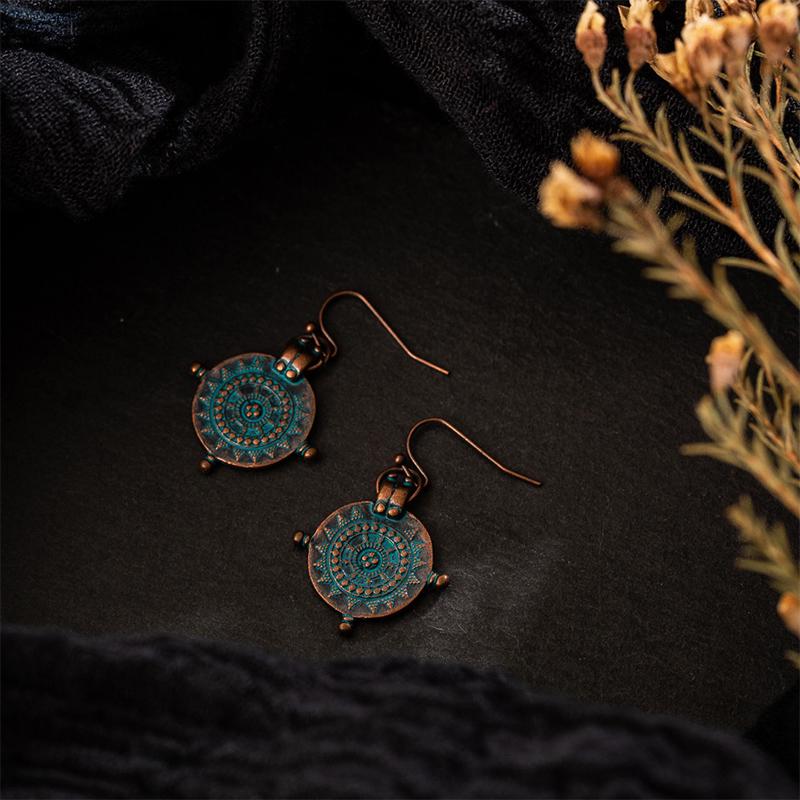 Этнические 1 пара, изысканные серьги в форме колеса с гравировкой, золотые, серебряные серьги с резьбой, висячие, неровности, для женщин и девочек, винтажные, Индия