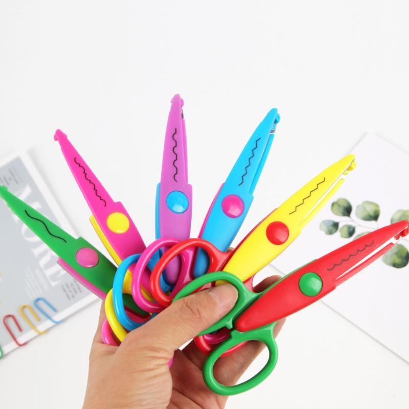 Metal and Plastic DIY Scrapbooking Photo Colors Paper Cuttings Lace Diary Decoration Safety Scissors Household Laciness Scissors