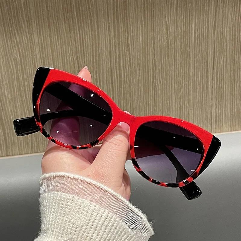Cat Eye Sunglasses Women Men Classic Brand Mirror Stylish Sun Glasses Female Male Vintage Lens Personality Colors