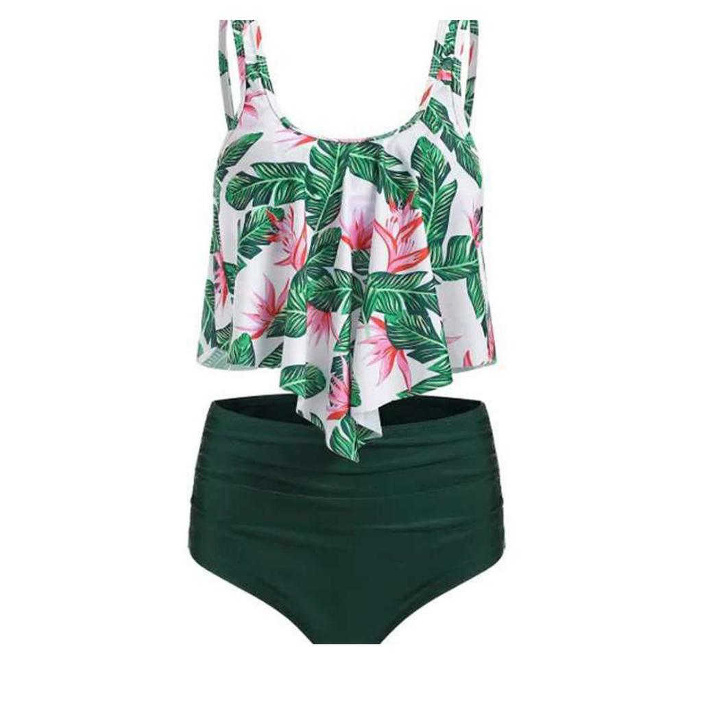 Бикини с рюшами и принтом закрывает живот и демонстрирует тонкий разделенный купальник для женщин