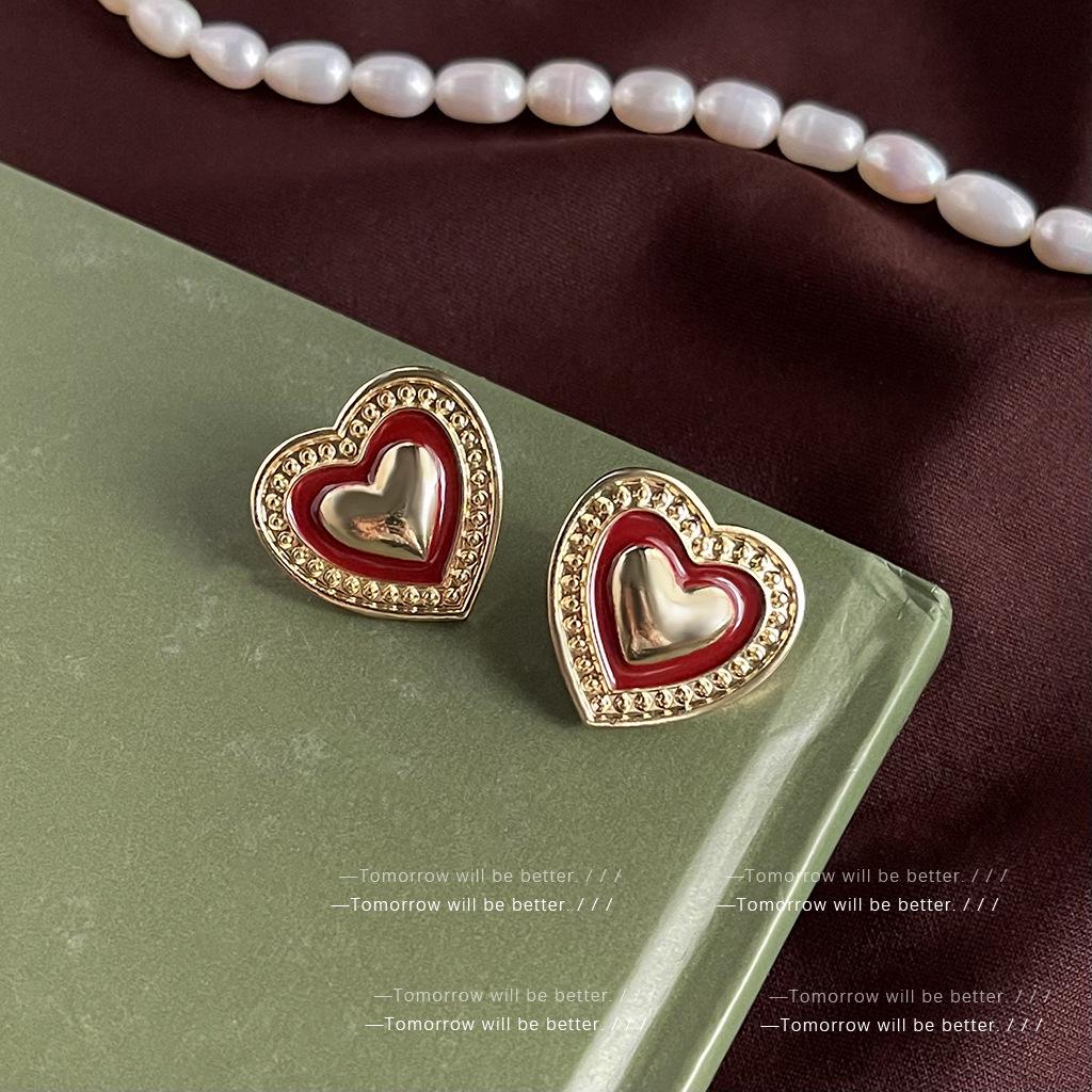 French Red Oil Drop Earrings - Retro, High-End, Light Luxury, Medieval Style for Women