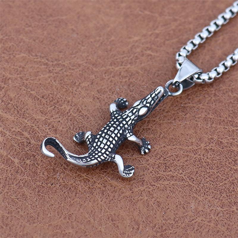 Creative Small Size Crocodile Necklace for Men Women Popular Stainless Steel Animal Pendant Fashion Charm Jewelry Gift