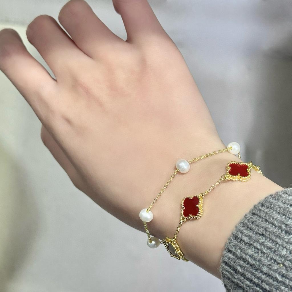 Four-leaf clover shell gypsy double-layer bracelet women's light luxury high-end sense versatile temperament natural freshwater pearl jewelry