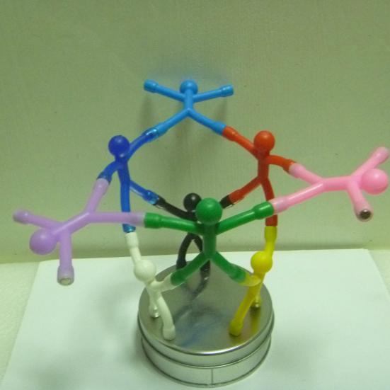 Магнитная игрушка «Человек», красочный гуманоидный магнит на холодильник, гибкая игрушка-фиджет для дома, офиса, путешествий, детей и взрослых, игрушка для снятия стресса, рождественский подарок