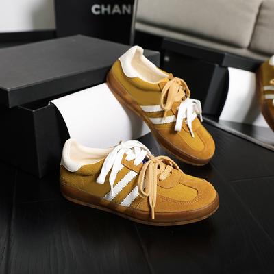 Кожаные красные женские новые универсальные ретро с внутренней платформой повседневные спортивные одинарные туфли для улицы женские