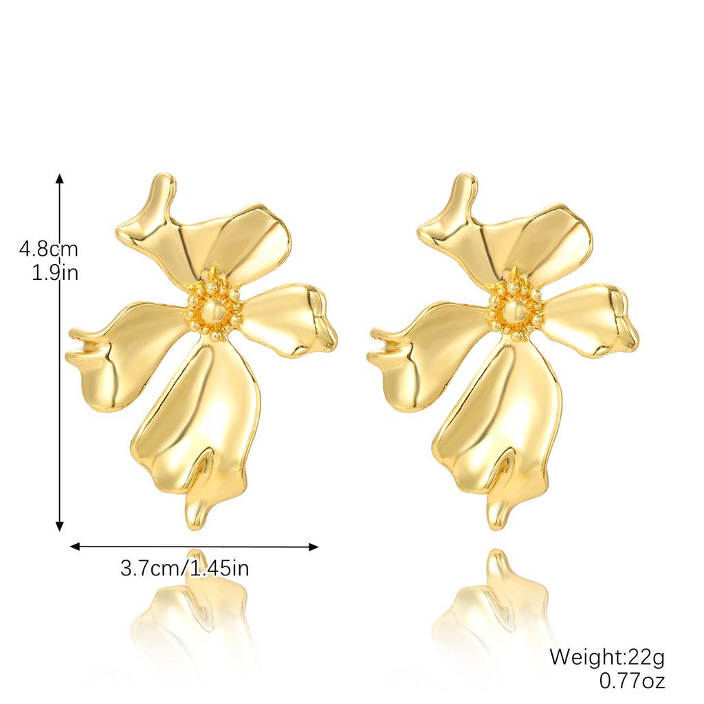 Exaggerated Temperament Earrings Gold Senior Sense Ins Cold Wind Simple Metal Droplets Pleated Pearl Flower Earrings