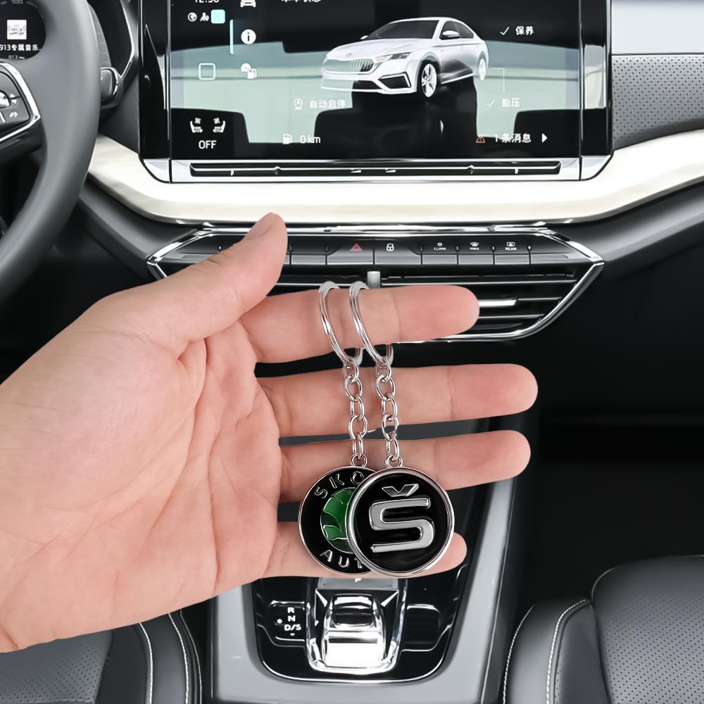 SIIY1 Metal Car Logo Keyring Keychain Badge Auto Key Holder Decoration Accessories For Skoda Kodiaq Octavia Enyaq Kamiq Scala Rapid A5
