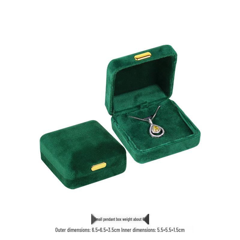 Бархатная шкатулка для украшений с золотой пряжкой и закругленными углами для колец, ожерелий и браслетов