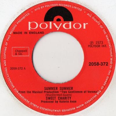 7-дюймовая пластинка SWEET CHARITY Summer Summer Из мюзикла Pro 2058372 Polydor 1973 Великобритания Поп Б/у