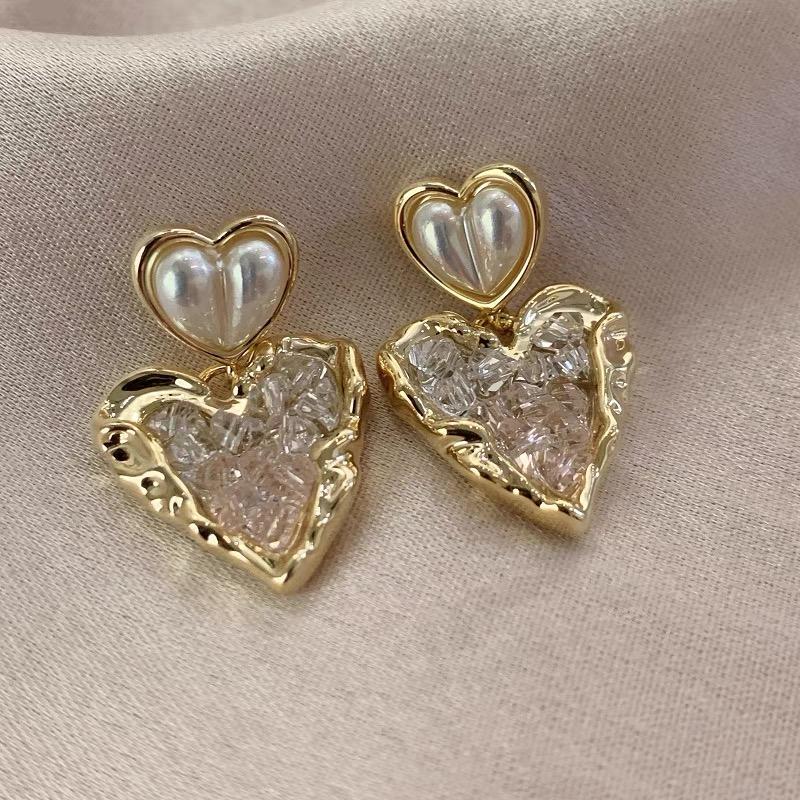 Роскошные серьги-гвоздики с кристаллами в форме сердца для женщин и девушек, французские винтажные серьги 2025 года, модные корейские свадебные романтические ювелирные изделия, подарки