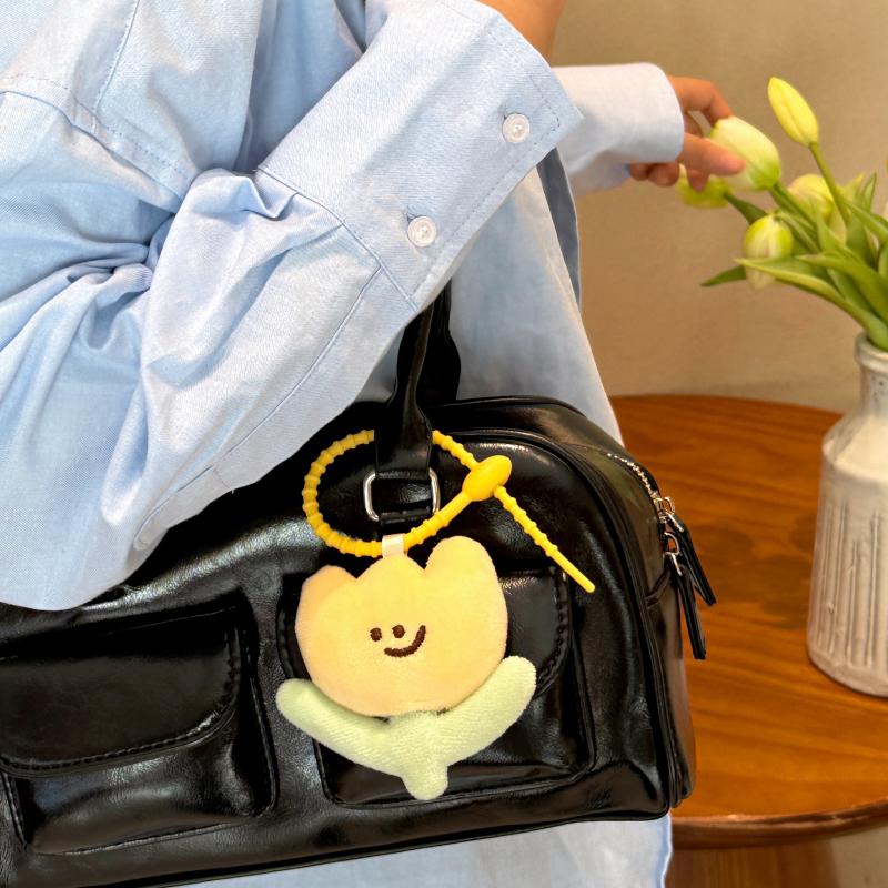 Милый мультяшный плюшевый брелок-тюльпан Мягкие набивные куклы-цветы Подвеска для сумки Кавайные плюшевые аксессуары для украшения цветком Подарки для девочек