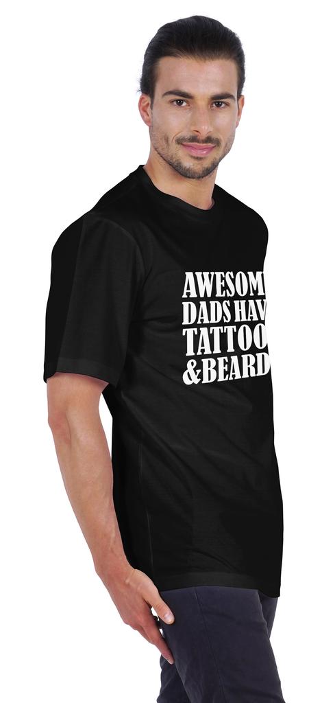 Inkmeso Мужская графическая футболка с круглым вырезом «У потрясающих пап есть татуировки и бороды»