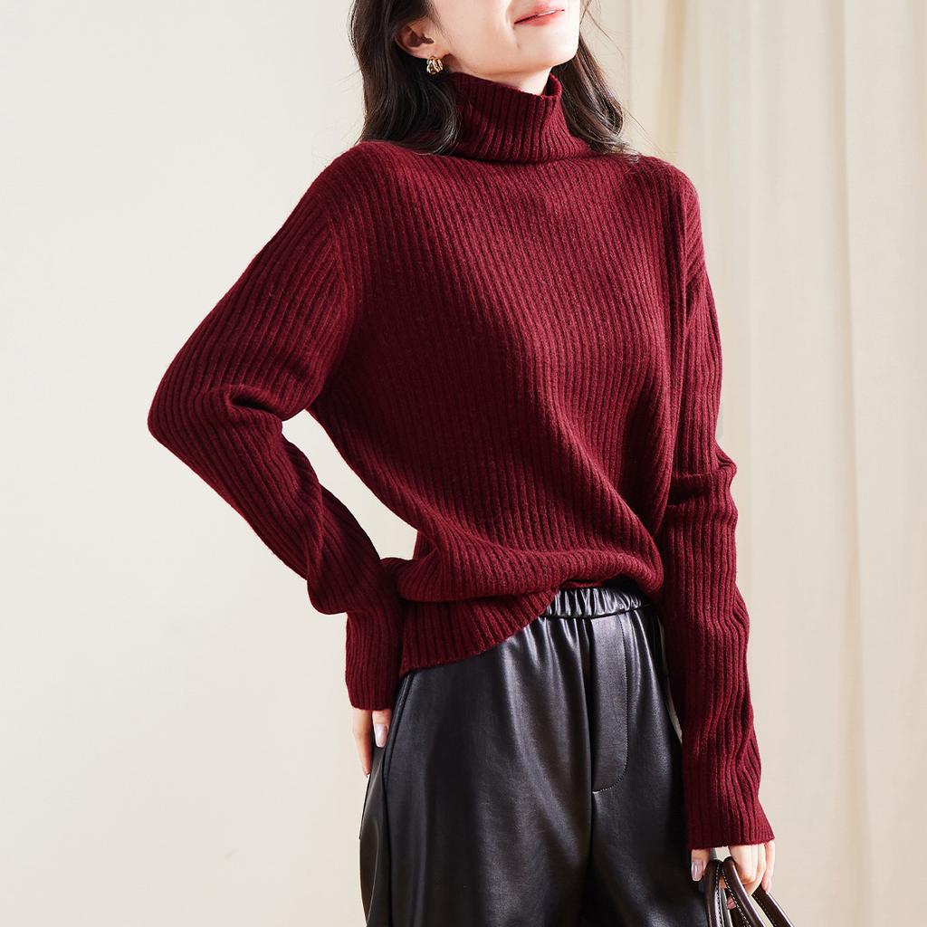 100% Sheep Wool Pit Strip Stacked Collar Knitted Sweater for Women
