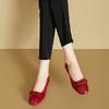 2025 осень новые кожаные туфли для мам женские на плоской подошве корейская версия повседневные туфли женские однопедальные однотонные с легким вырезом туфли Doudou