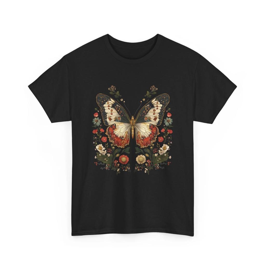 Butterfly Shirt Women’s Graphic Tee Cute Aesthetic Boho Oversized Trendy Look