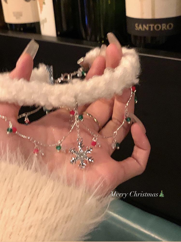2024 Snowflake Double Layer Necklace: Women's Plush Choker Chain - Perfect Winter Accessory
