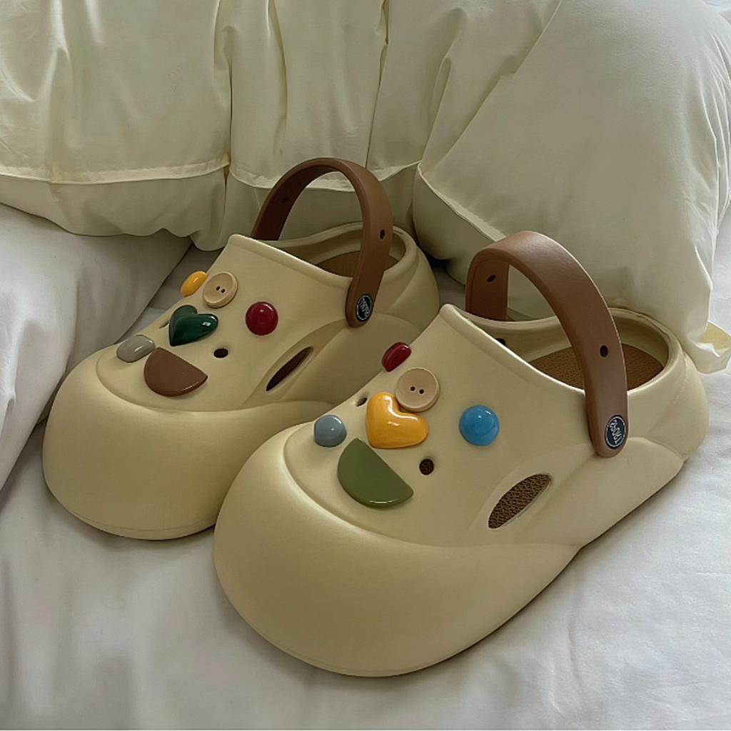 Hole Shoes Women's Summer New Ins Trend Fashion Breathable Outside Wear Non-slip Deodorant Heightening Bag Head Slippers