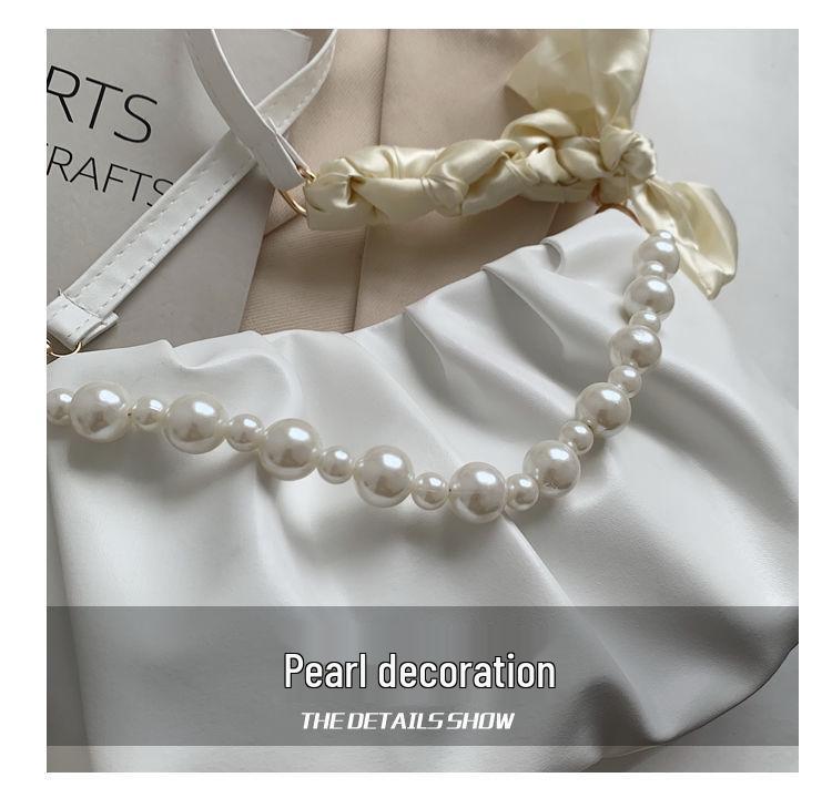 В наличии: Женская летняя сумка кроссбоди на жемчужной цепочке в корейском стиле 2024