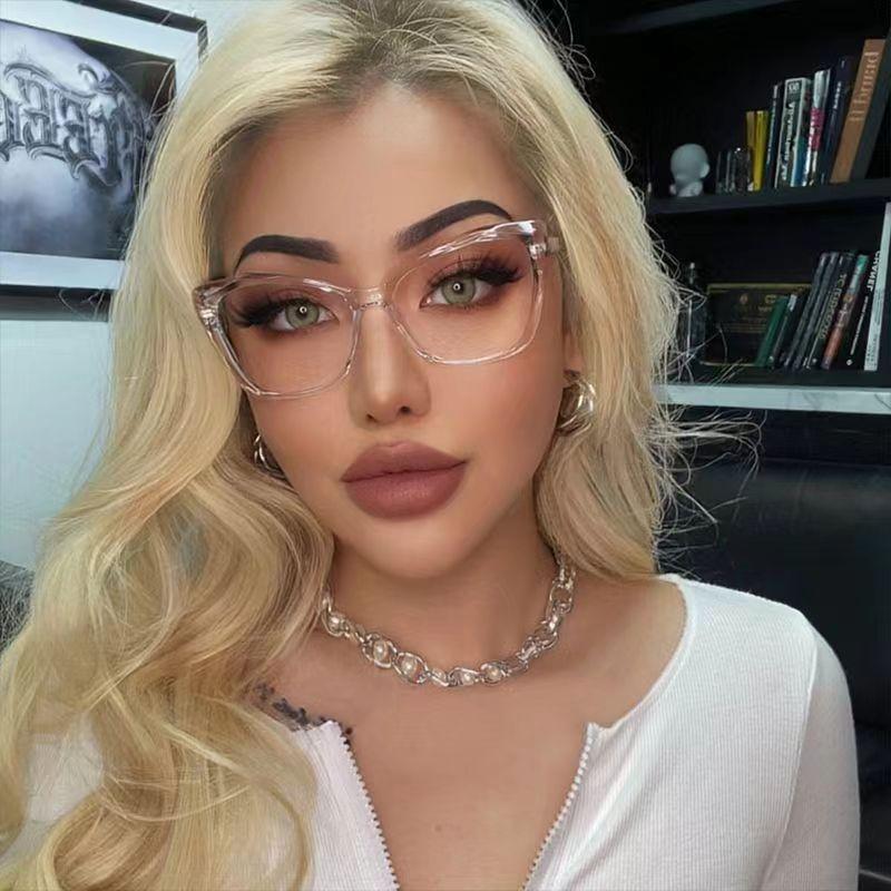 New Fashion Vintage Gradient Eyeglasses For Nearsightedness Anti Blue Light Myopia Unique Transparent Cat Eye Glasses Frame
