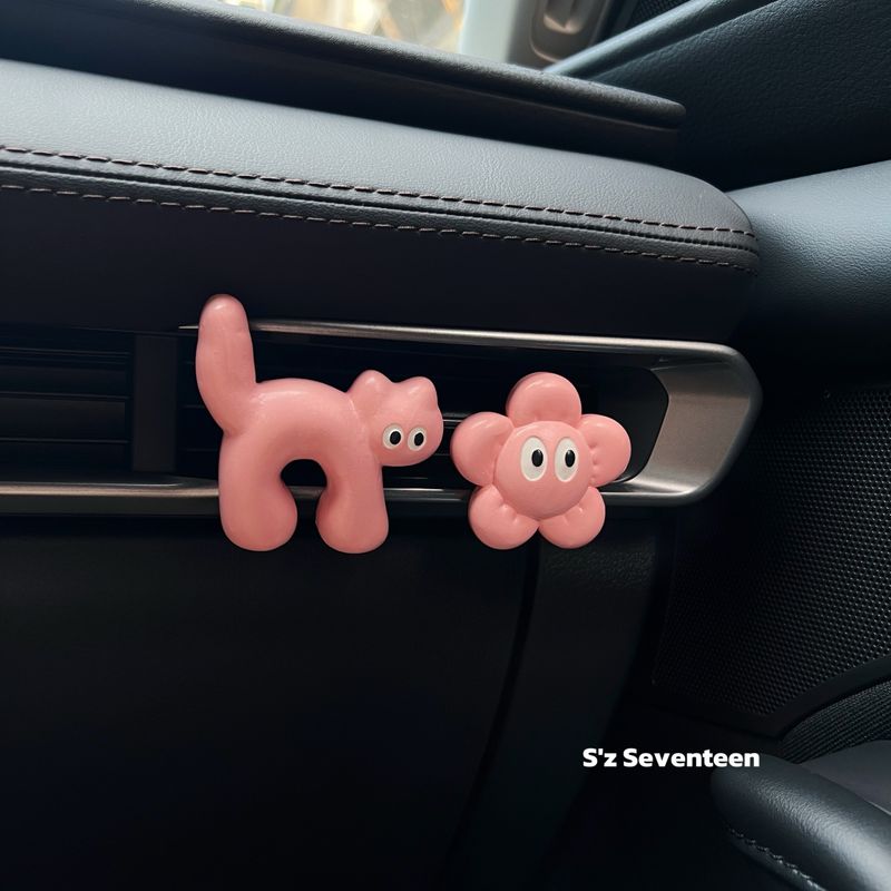 Cute Cat Car Air Freshener Diffuser Stone Car Vent Perfume Car Interior Decoration Ornament Gift for Girls