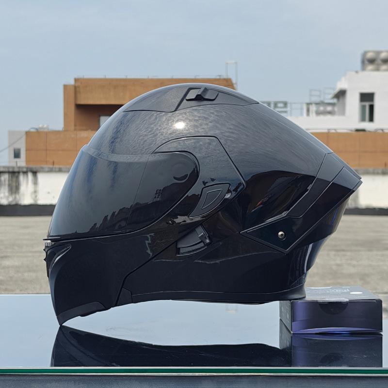 New Motorcycle Helmet Men's Face Helmet Women's Locomotive Full Helmet Summer Double Lens Universal In All Seasons