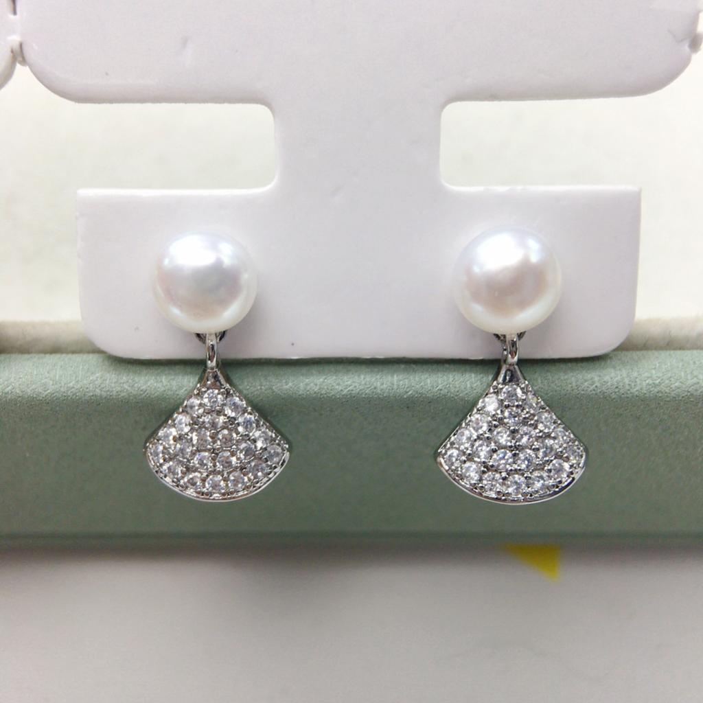 Natural freshwater pearl earrings, exquisite and simple small dance skirt, micro inlaid zircon pearl earrings, women's gift