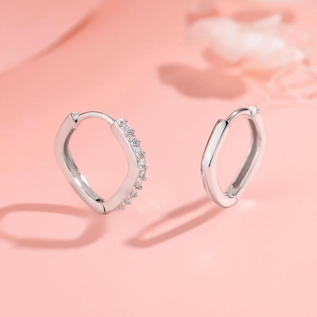S925 Silver Rhombus Earrings Temperament Versatile Square Ear Buckle Premium Sense Stacked Plain Ring Earrings