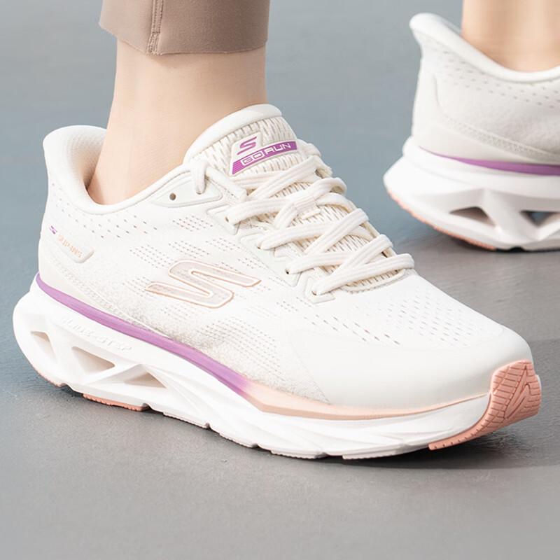 Skechers Женские беговые кроссовки GO'7/24