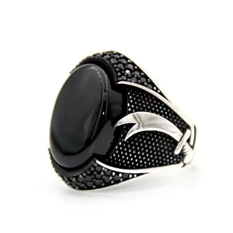 Новое мужское кольцо в стиле ретро с изогнутым мечом в европейском и американском стиле с овальными драгоценными камнями и черными бриллиантами