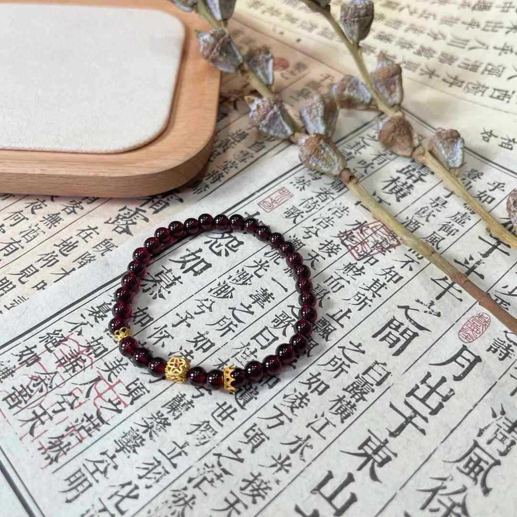 Элегантный женский браслет из имитации граната - Простой дизайн в китайском стиле