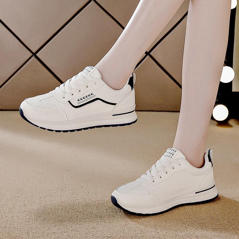 Large Size Sports Shoes Women's Soft-soled Travel Shoes New Spring and Autumn Versatile Little White Shoes Lightweight Casual Running Shoes