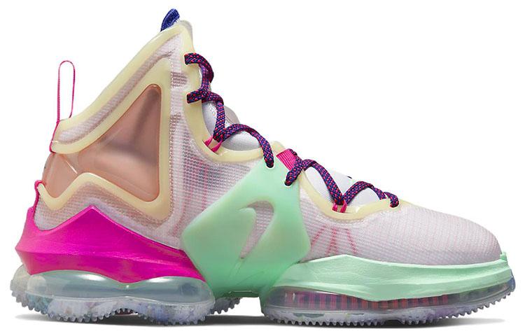 Nike LeBron 19 'Valentine's Day' DH8459-900