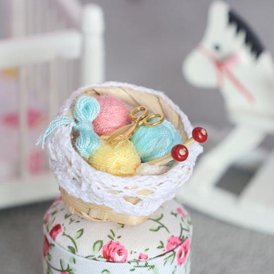 Модель инструмента для вязания, красочная миниатюрная бамбуковая корзина, плетеный шарик из пряжи, украшение для кукольного домика, украшения
