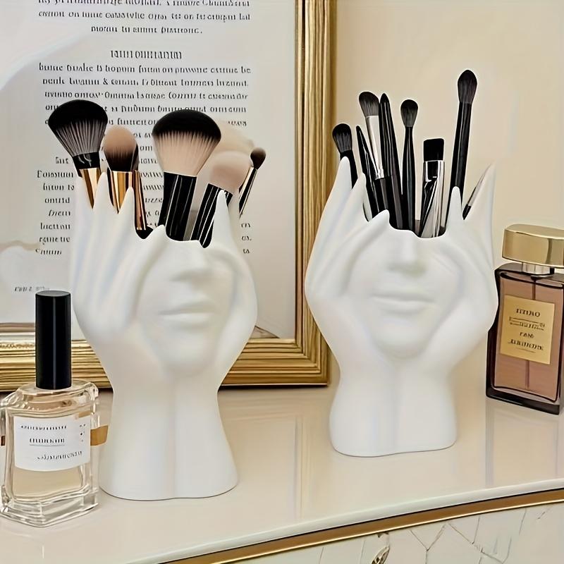 Creative Human Art Sculpture Makeup Brush Holder Pen Cup, Desktop Mounted Makeup Brush Organizer, PVC Material, Anti-Drop Design Statue Ornament