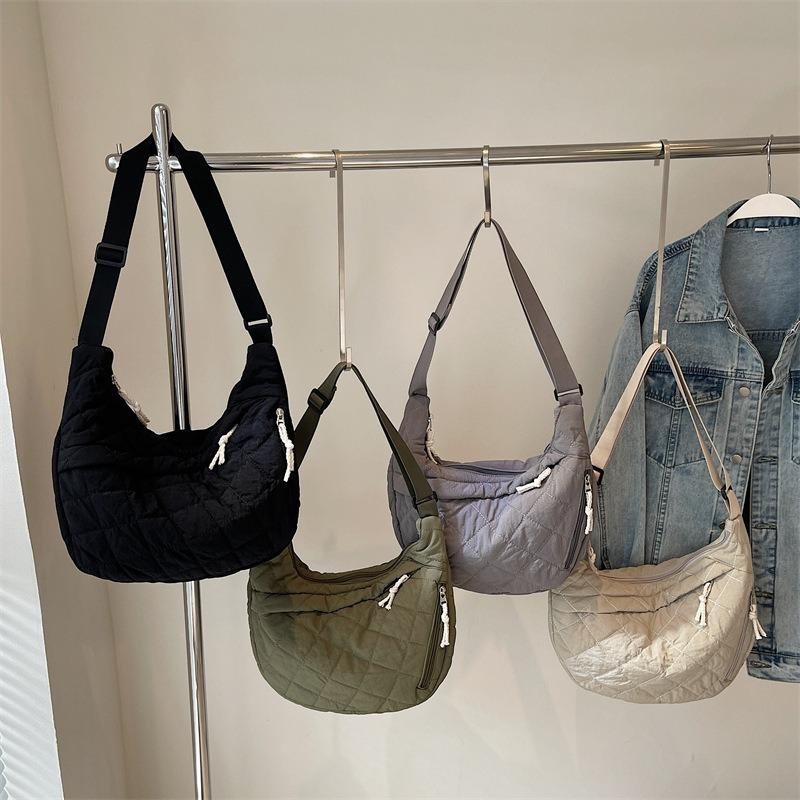 Rhombus Dumpling Bag Autumn and Winter New Trendy Casual Large Capacity Solid Color Cloth Bag Light Commuter Shoulder Messenger Bag Women