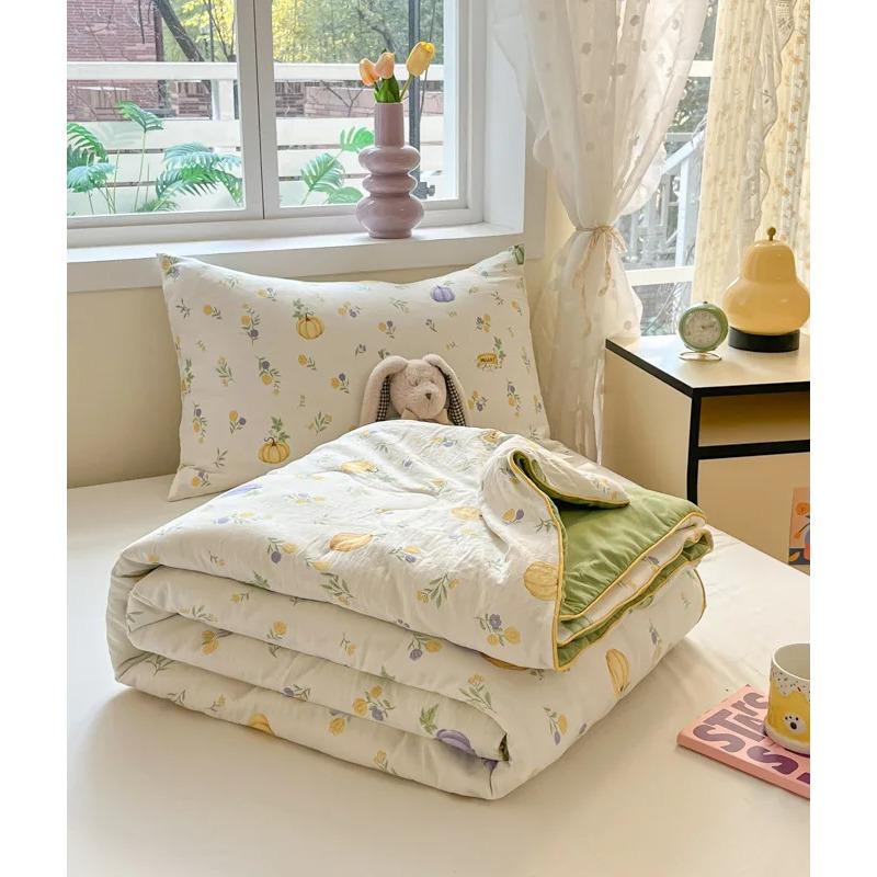 Cute Cartoon Printed Thin Quilt Kids Students Summer Double Yarn Soybean Air Conditioning Comforter Lightweight Cooling Blankets