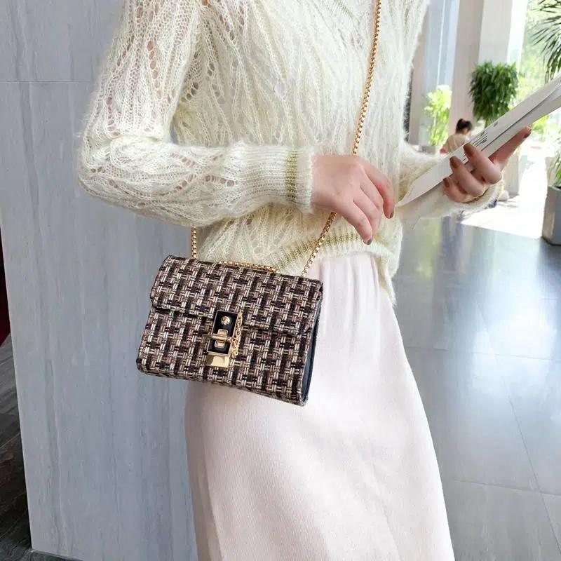 Autumn and Winter Small Fresh Chain Small Bags Female Single Shoulder Mini Small Square Bag Hundred with Fashion Crossbody Small Package
