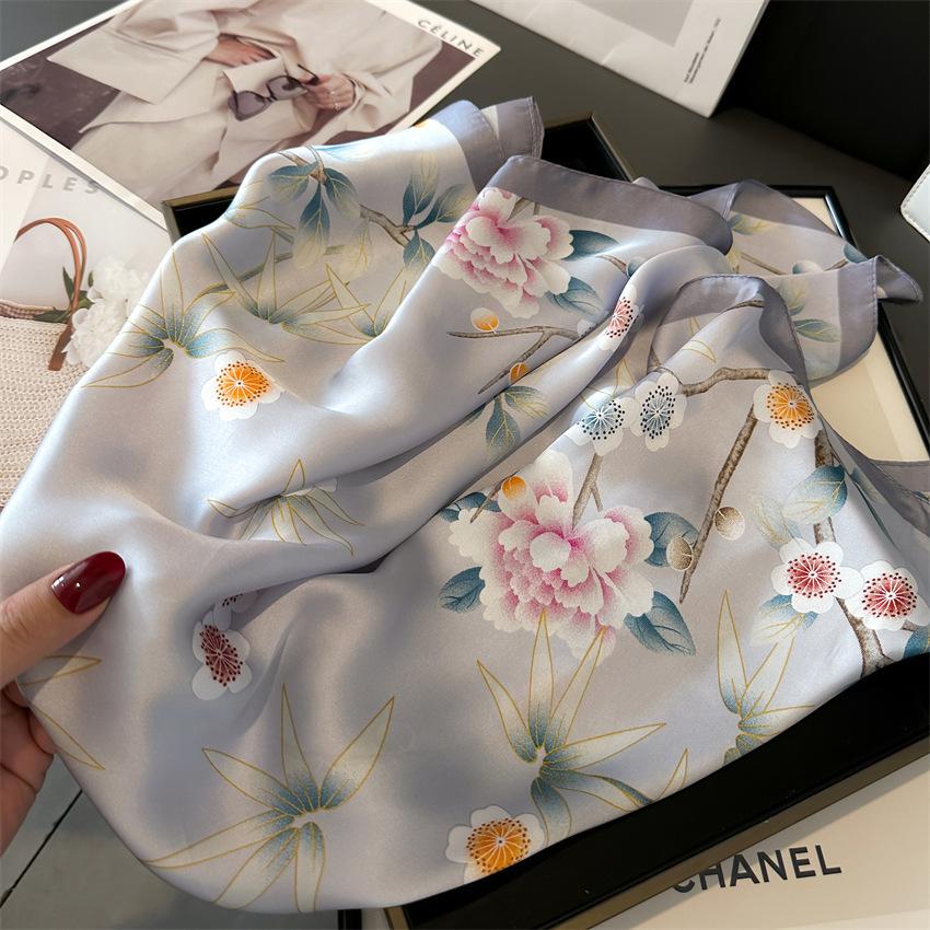 Imitated Silk Headcloth Fashion Flower Print Square Shawls Popular 70X70cm Bandanna Kerchief Sun Protection Silk Scarves Tie Bag