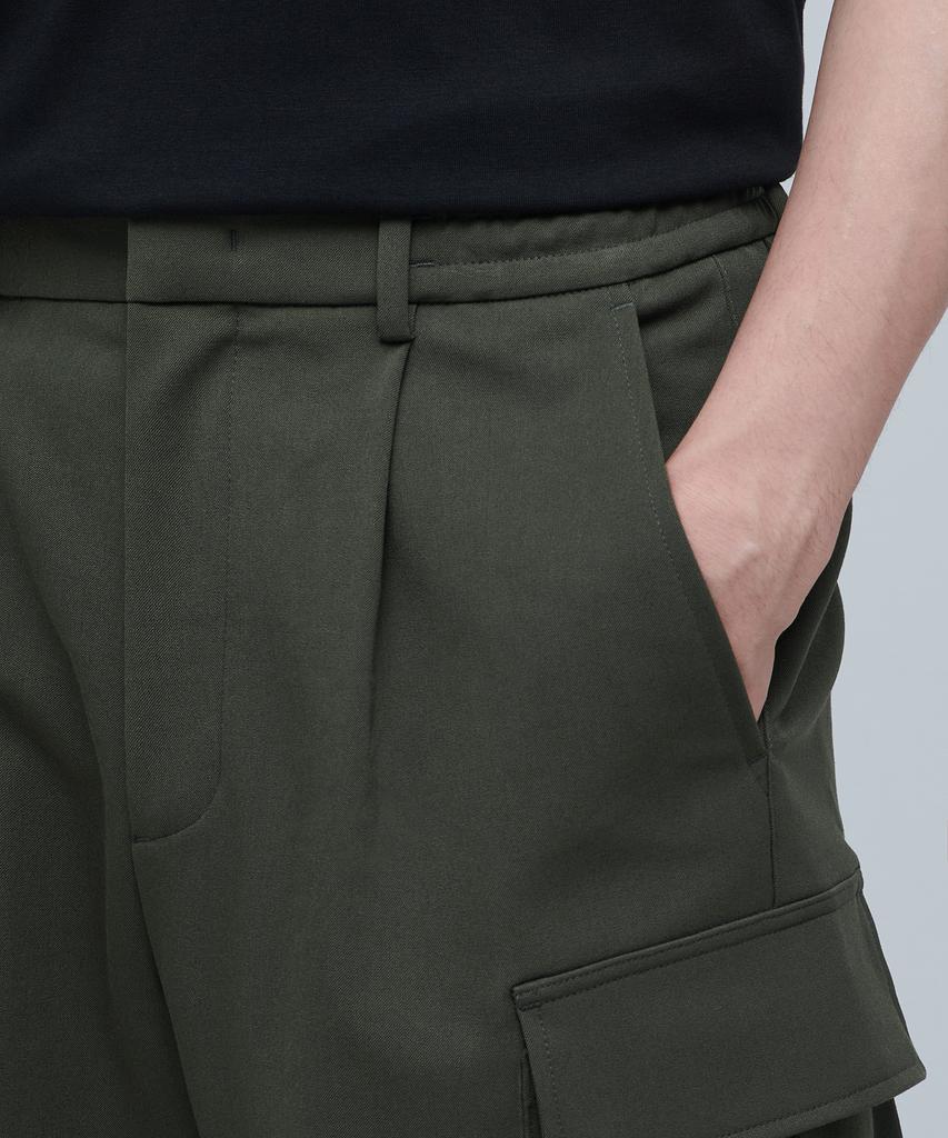 MUSINSA STANDARD Wide Banding Cargo Half Slacks [Dusty Khaki]